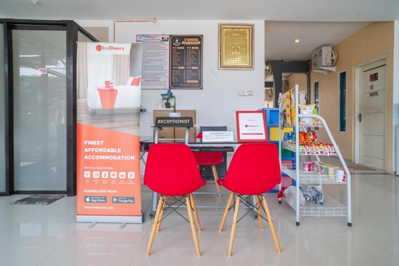 Reddoorz Syariah At Winong Nganjuk Hotel Kültér fotó