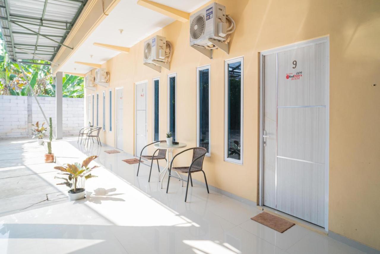 Reddoorz Syariah At Winong Nganjuk Hotel Kültér fotó