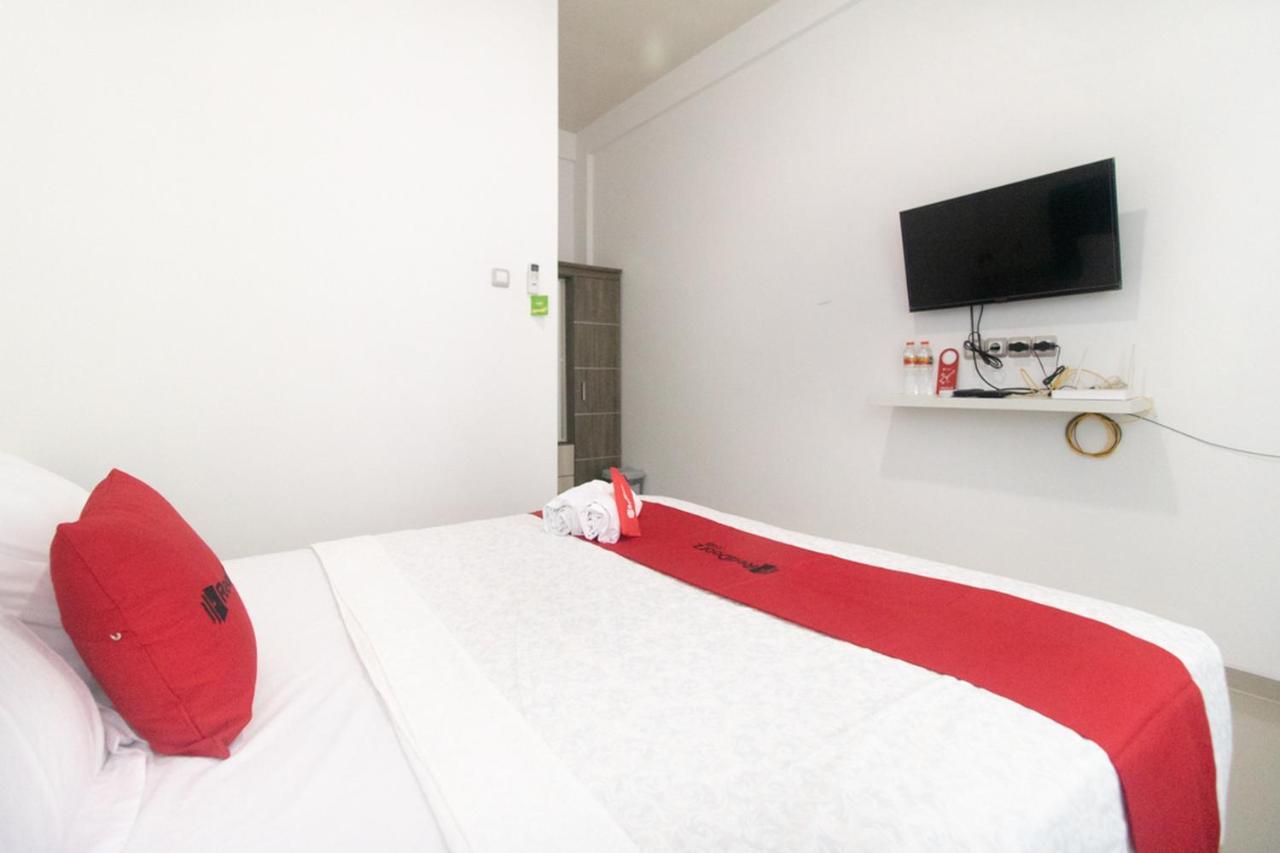 Reddoorz Syariah At Winong Nganjuk Hotel Kültér fotó
